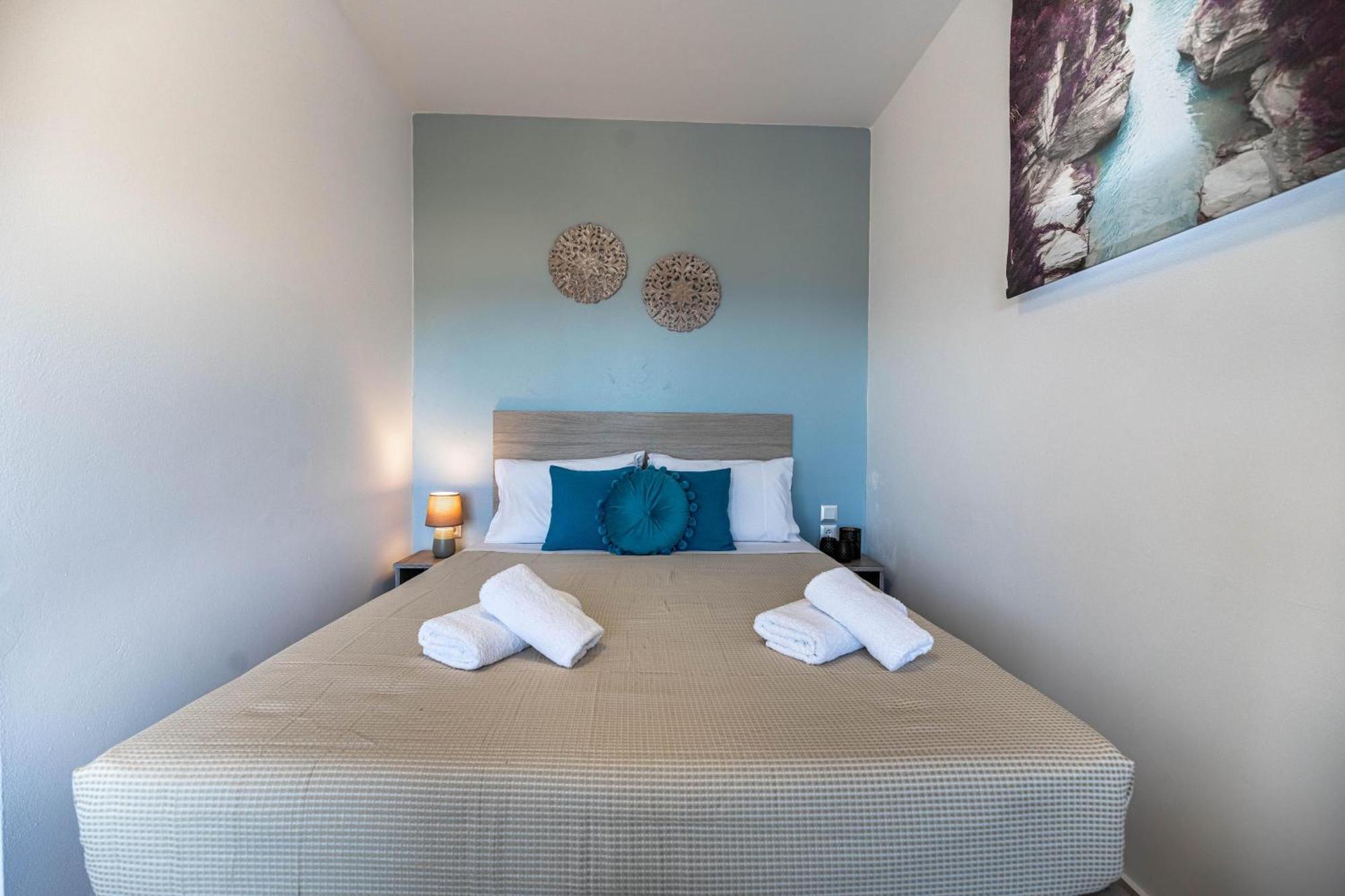 Aperanto Galazio Apartment Archangelos  Eksteriør billede